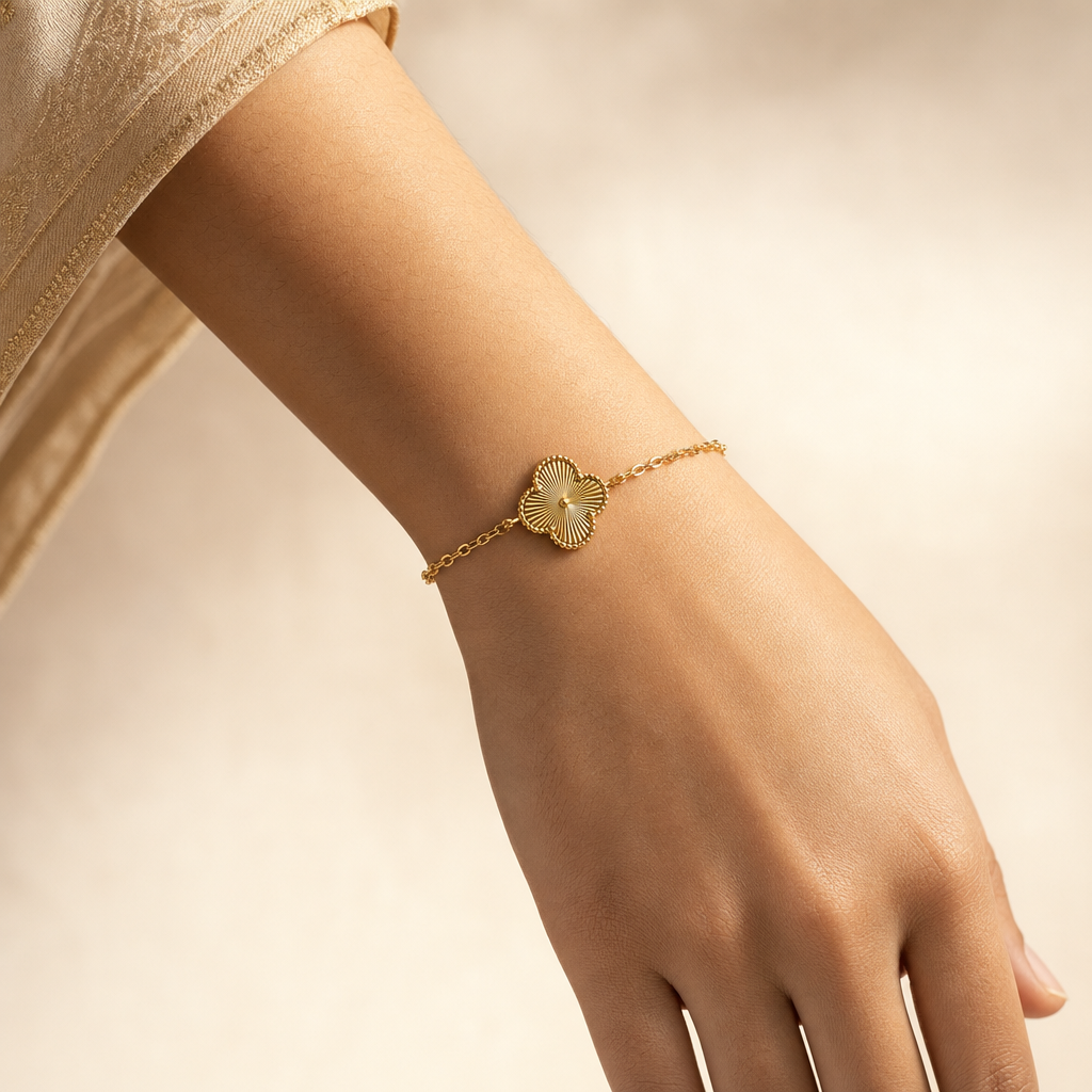 Gold Forcat Link Textured Chain Bracelet