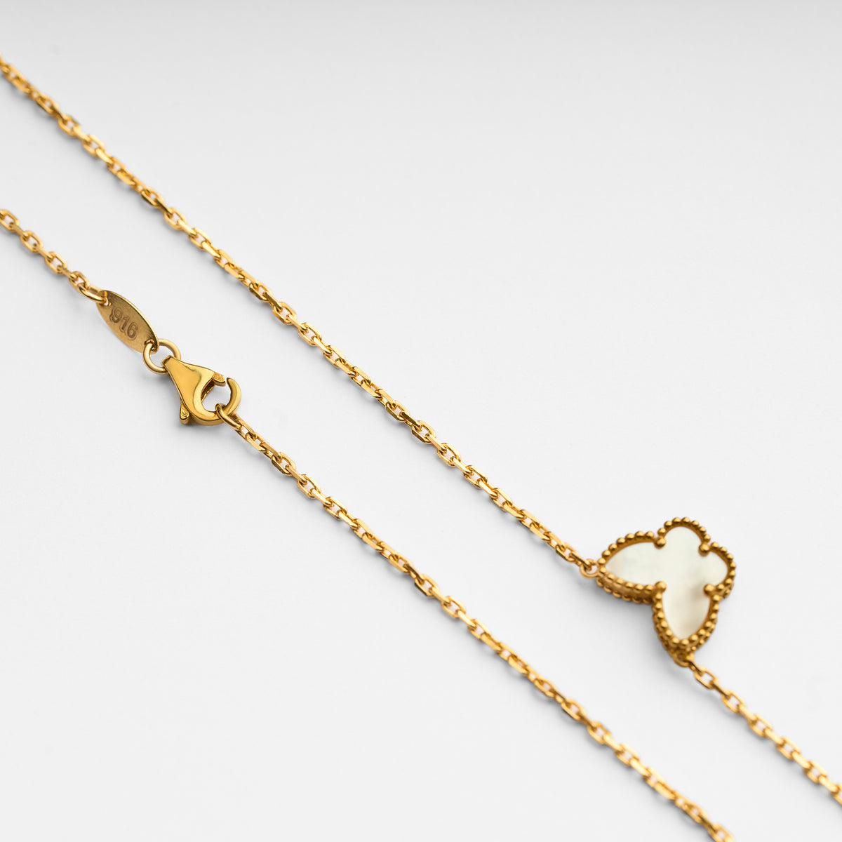 Gold Minimal Cable Link Pendant Chain