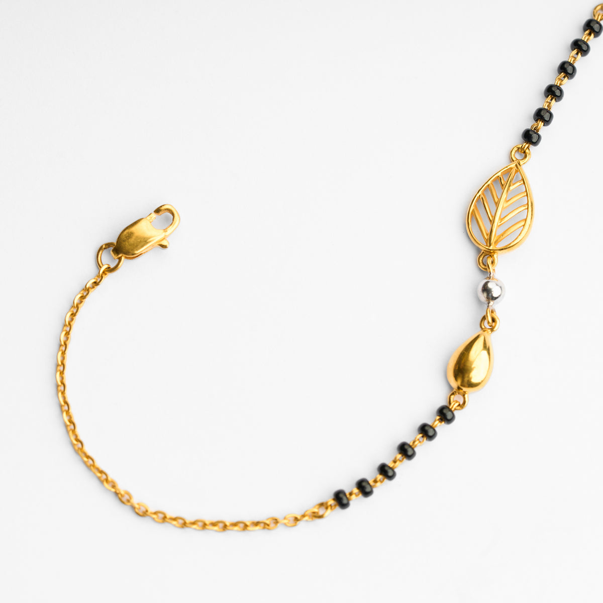 Plain Gold Hand Mangalsutra