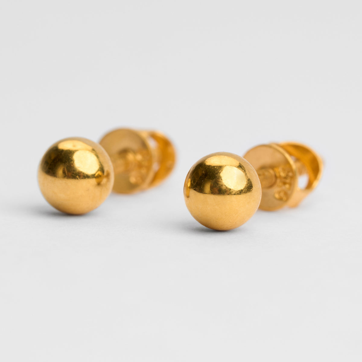 Plain Gold Stud Earrings