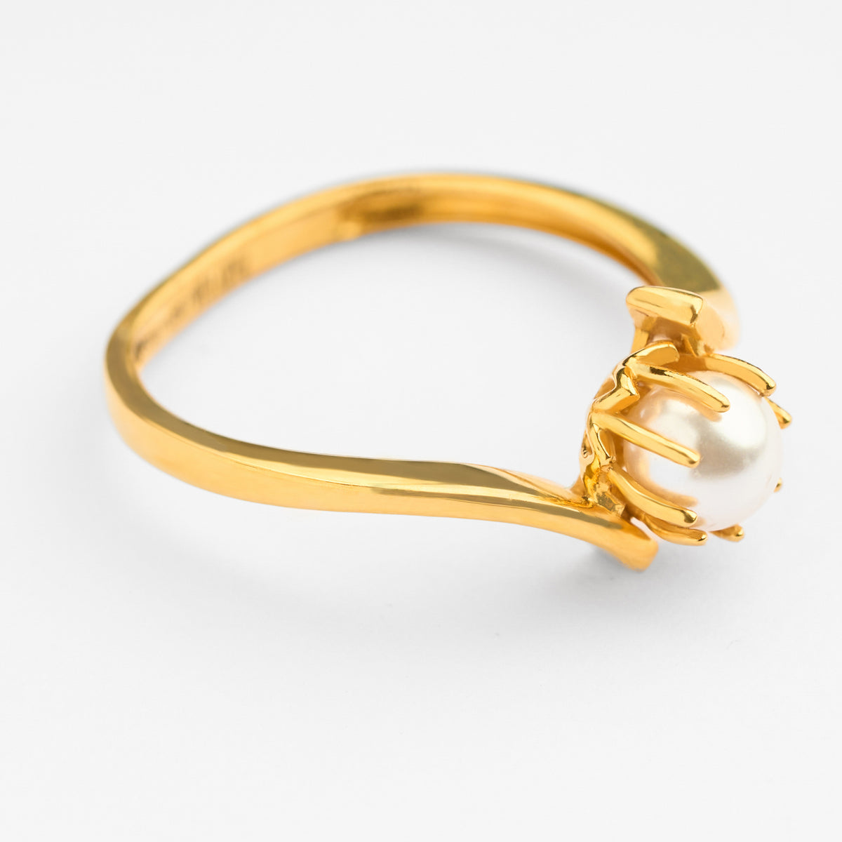 Gold Pearl Ring