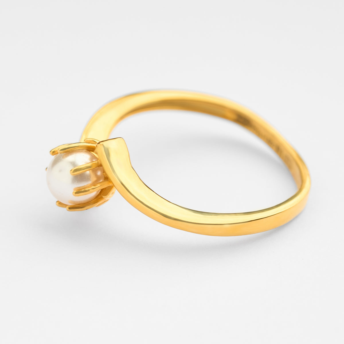 Gold Pearl Ring