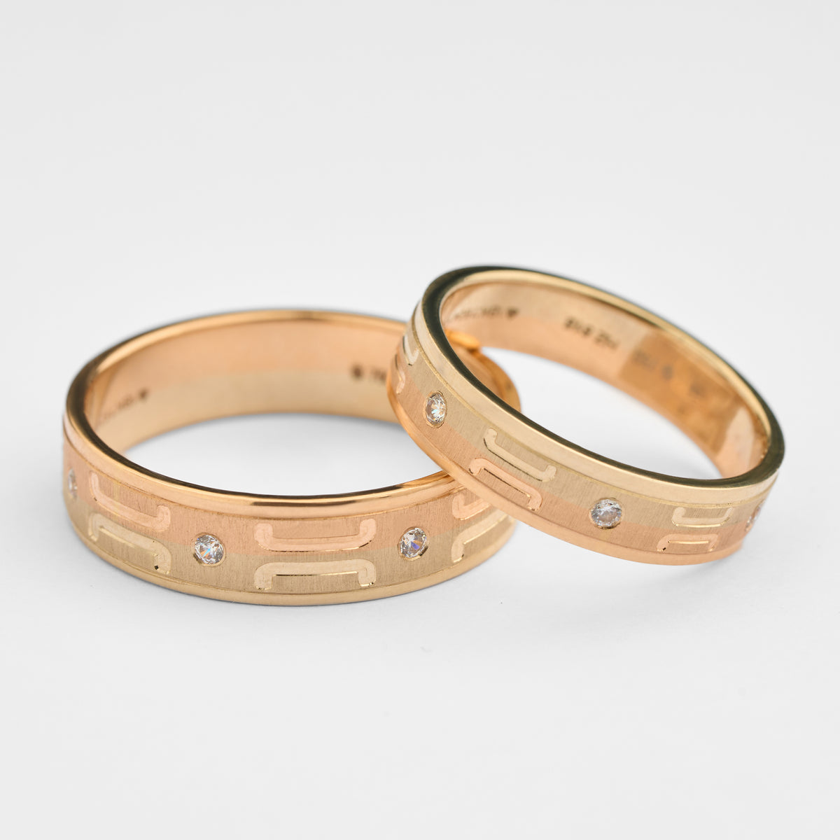 Handcrafted Plain Gold Band Ring