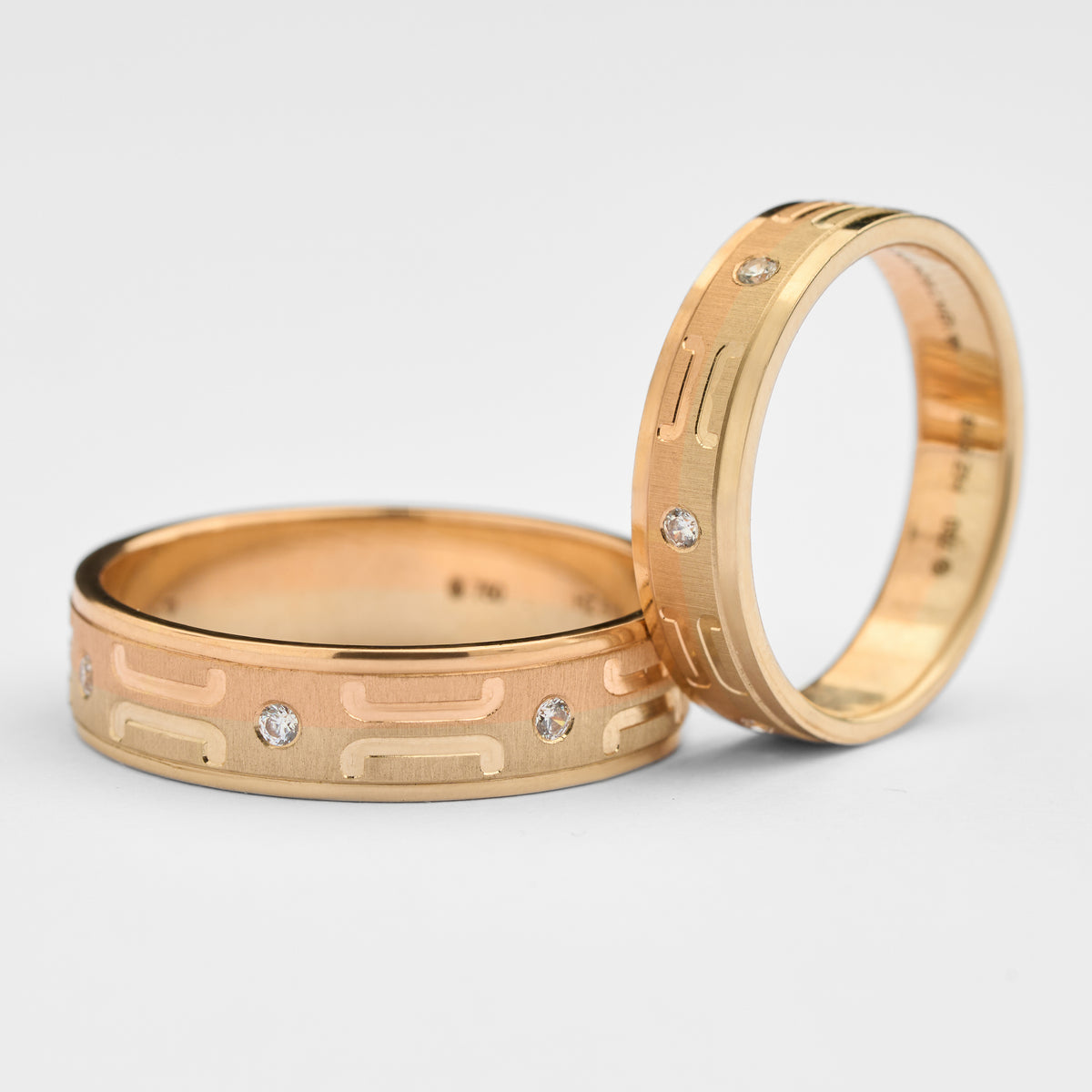 Handcrafted Plain Gold Band Ring